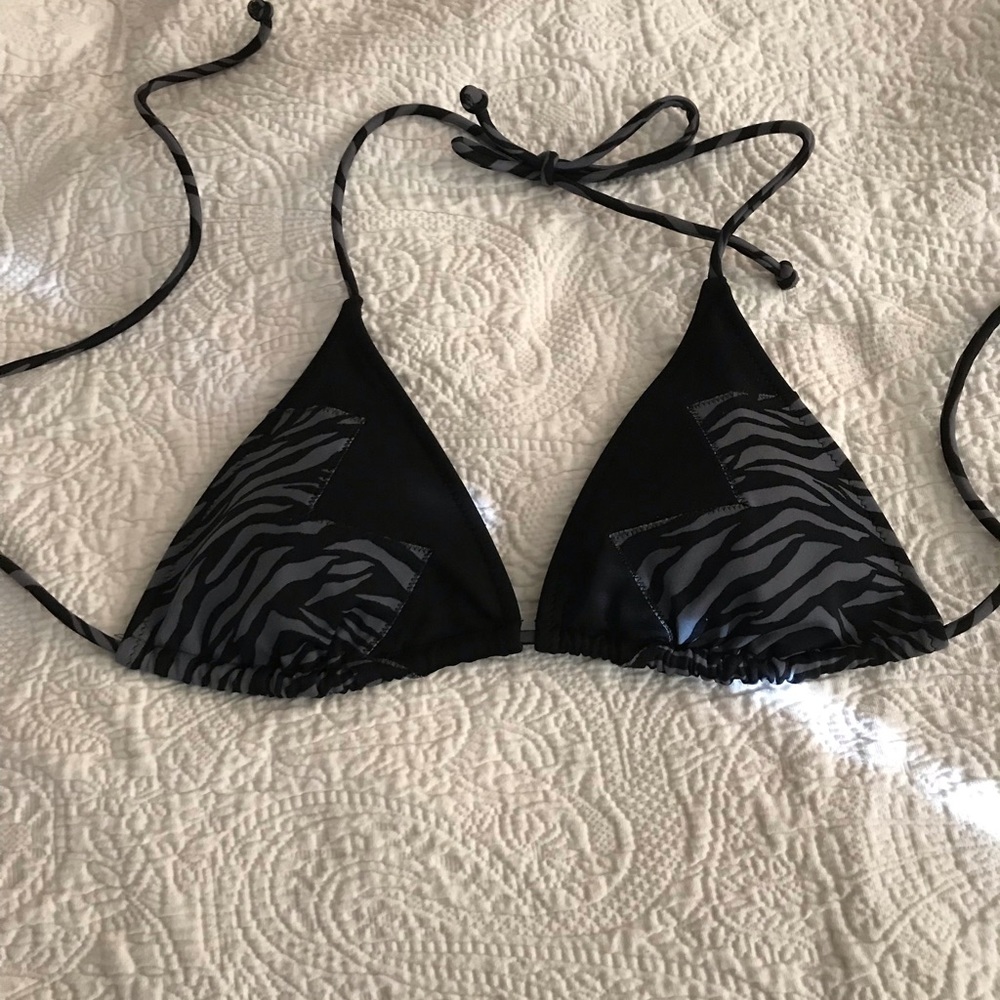 Victoria’s Secret Swimsuit Top